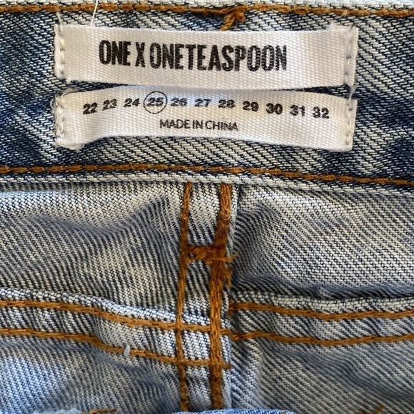 One Teaspoon Anthropologie jean shorts denim women’s 25 distressed - Picture 6 of 7